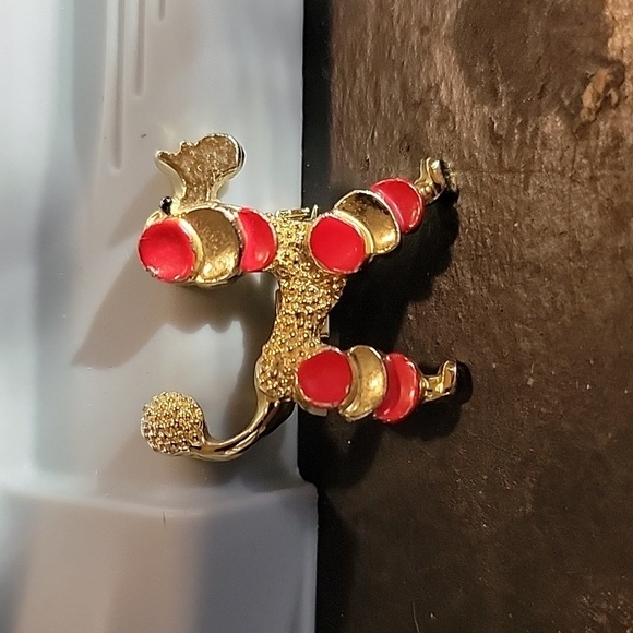 Gerry's Jewelry - Poodle  Goldtone and Red Enamel Pin / Brooch Signed Gerrys